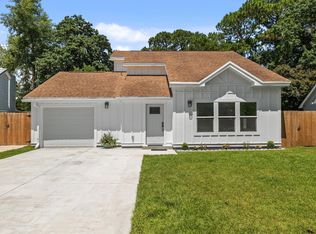 387 Canterbury Cir, Fort Walton Beach, FL 32548