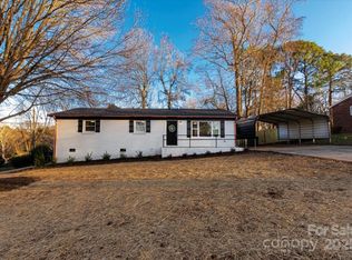 3004 Briarwood Ln, Gastonia, NC 28056