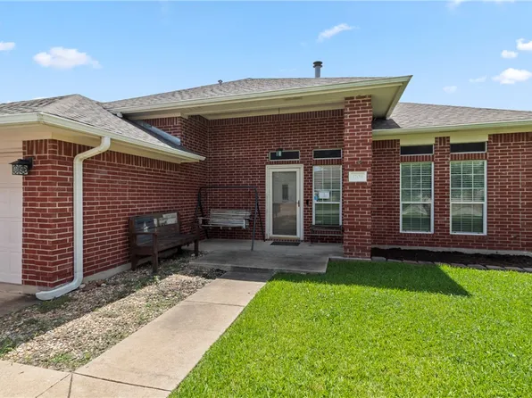1208 Portsmouth Ct, College Station, TX 77845