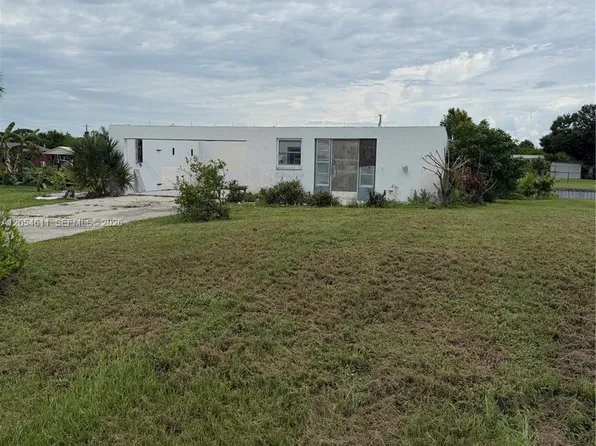 1053 Lantern Ln, Okeechobee, FL 34974