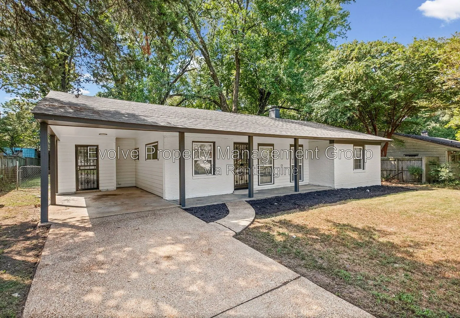 4 bed, 2.0 bath, 1577 sqft, $2,095 — Photo 3