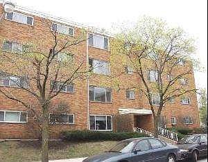 1st image of 1819 W Thome Ave