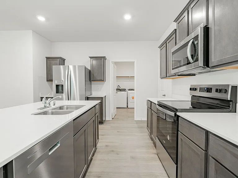 903 Shear Dr — Photo 8