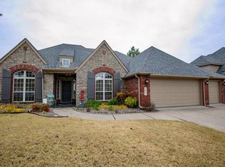 4027 W Roanoke Pl, Broken Arrow, OK 74011
