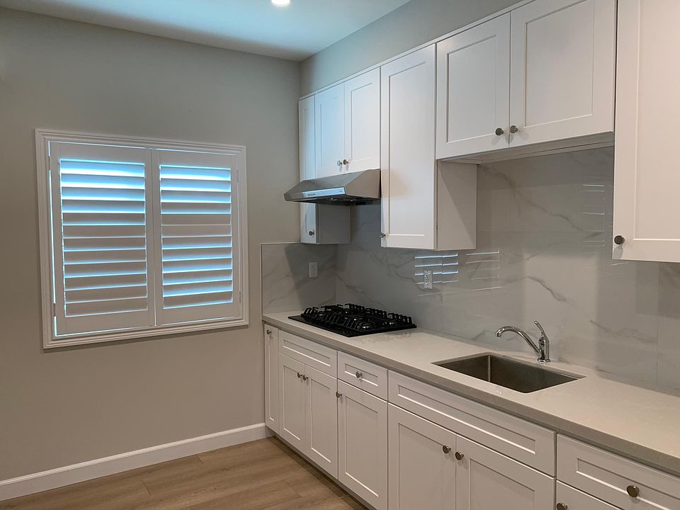 2nd image of 1113 Brier Cliff Way
