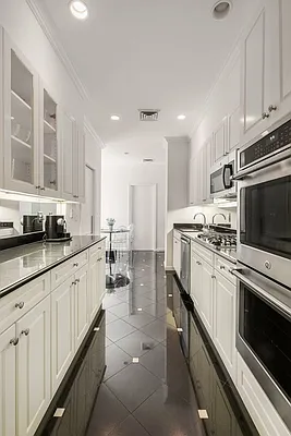 Rented by Compass | media 12