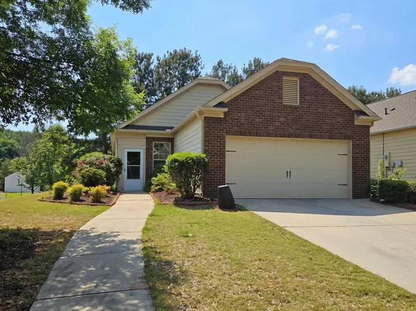 237 River Meadow Dr, Lagrange, GA 30241
