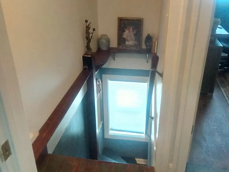 721 Watson Ave — Photo 6