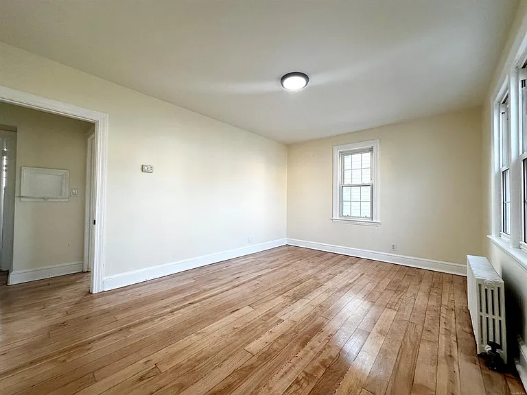339 Thompson St #1 — Photo 11