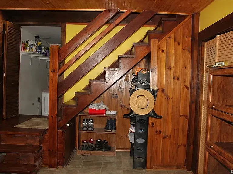3764 Robinson Rd — Photo 19