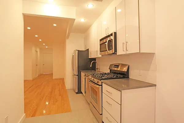 Rented by Bohemia Realty Group | media 5