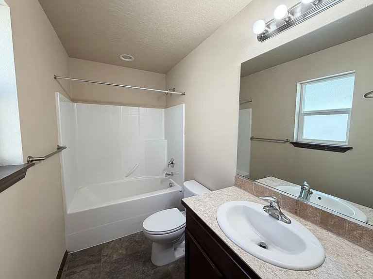 7808 W Kayak Ct — Photo 9