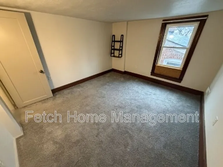 34 N Lee St — Photo 35