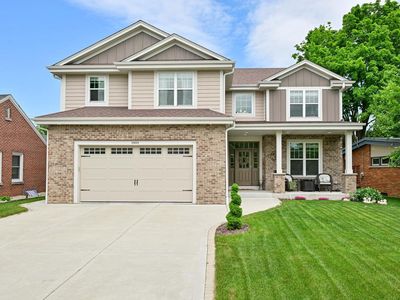 10424 West Woodward AVENUE, Wauwatosa, WI, 53222