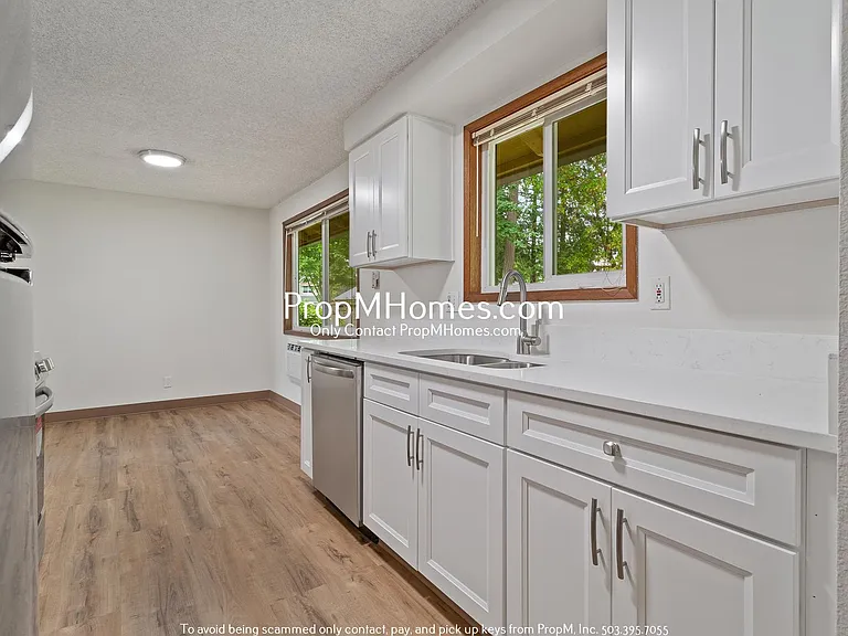 5870 SW 192nd Ave — Photo 8