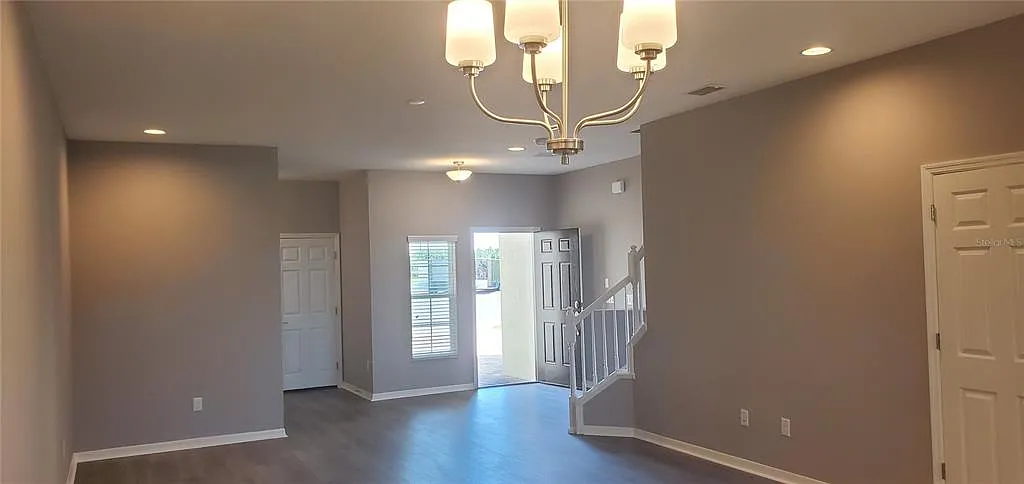 3 bed, 2.5 bath, 1853 sqft, $2,500 — Photo 4