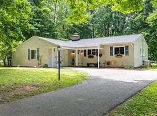 28 Crossfield Rd, Fairport, NY 14450