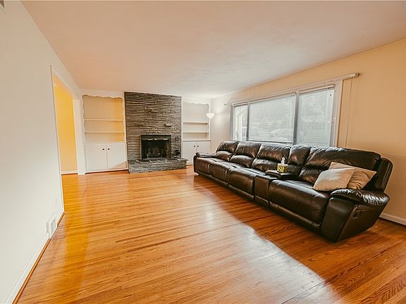 3rd image of 103 Washington Rd