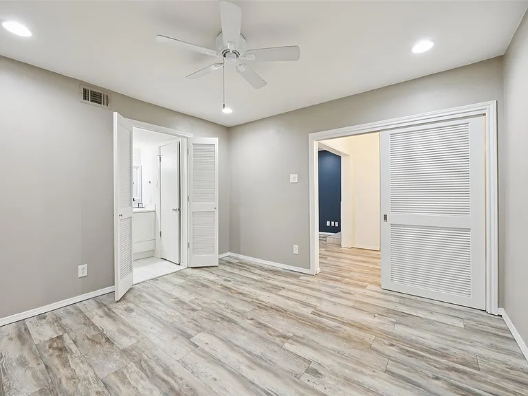 4044 Buena Vista St #117 — Photo 10