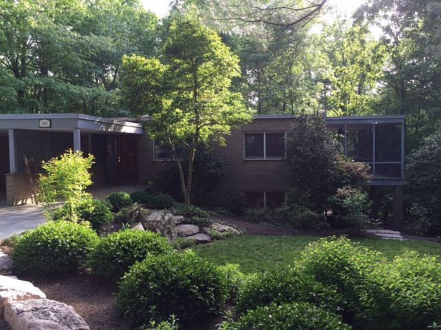 1st image of 860 Sconset Ln