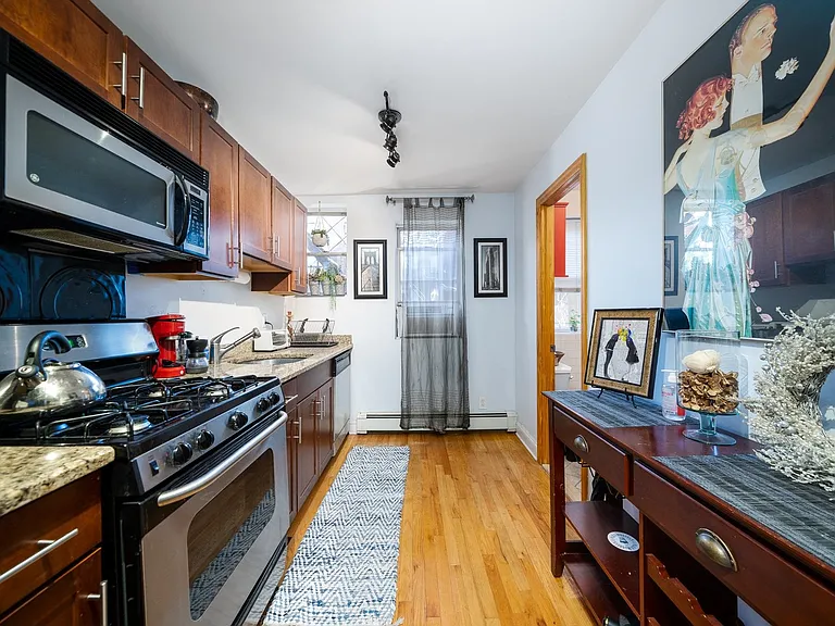 63 Jefferson St #4 — Photo 10