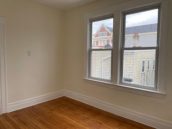2nd image of 7 Duncan Ct APT 2