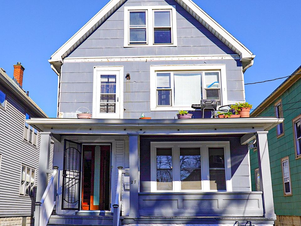 1st image of 27 Ullman St #1