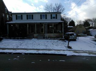 64 N Church St, Spring City, PA 19475