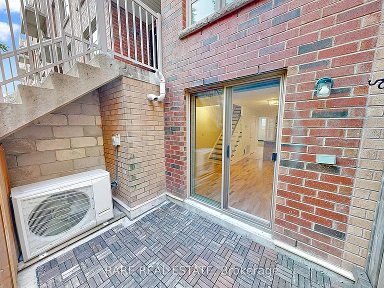 21 Ruttan St #140 — Photo 30