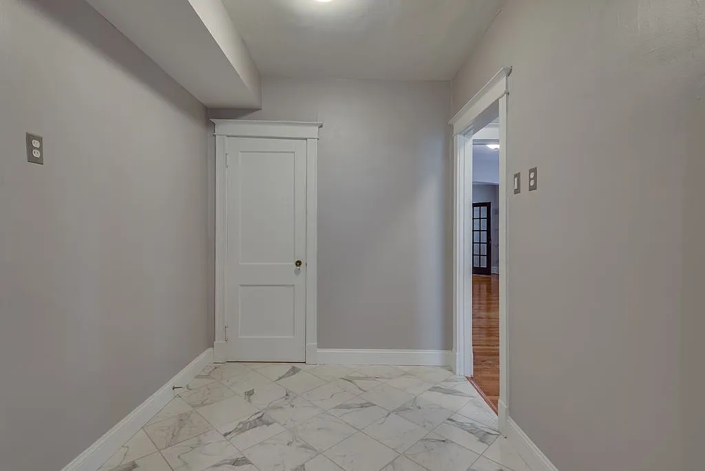 750 Leland Ave — Photo 3