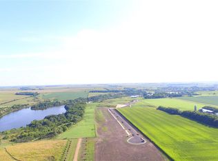 7 N Worries Cir, Harrisburg, SD 57032