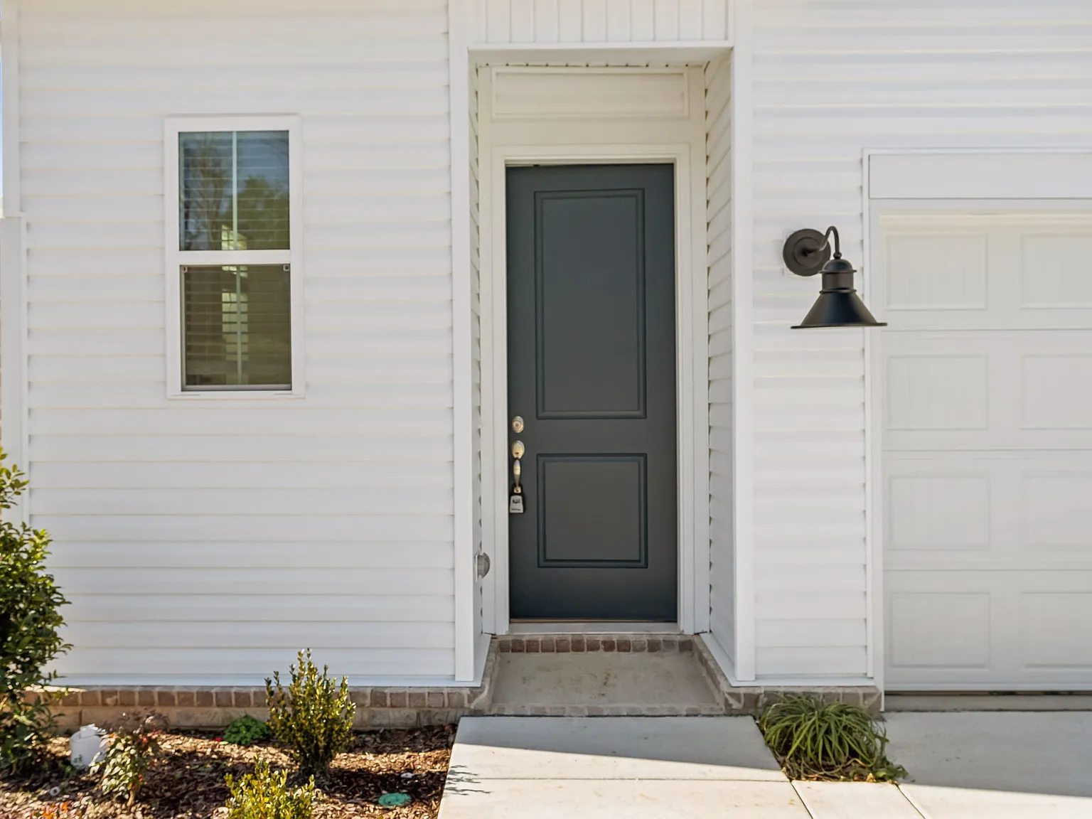 3041 Fernwood Ln — Photo 3