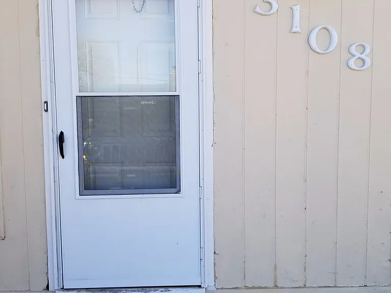 3108 Duckworth Ave — Photo 1