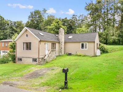 5 Lafayette Road, New Fairfield, CT, 06812