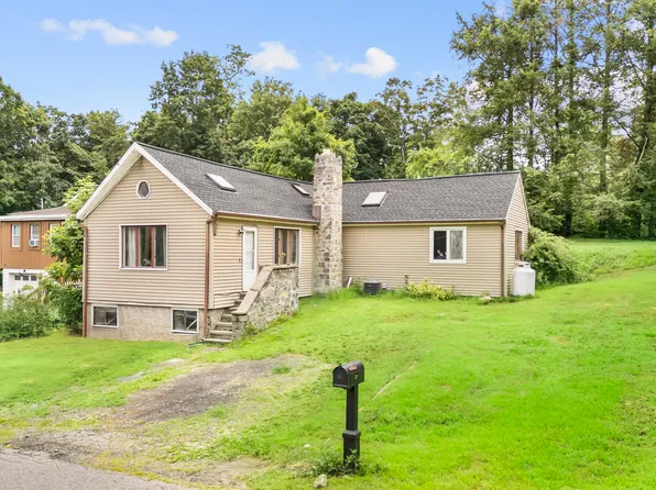 5 Lafayette Road, New Fairfield, CT 06812