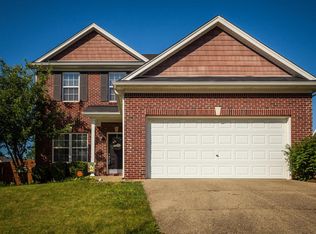 7807 Bridlevista Rd, Louisville, KY 40228