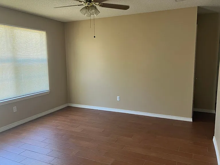 3031 E Kingsfield Rd #B — Photo 5