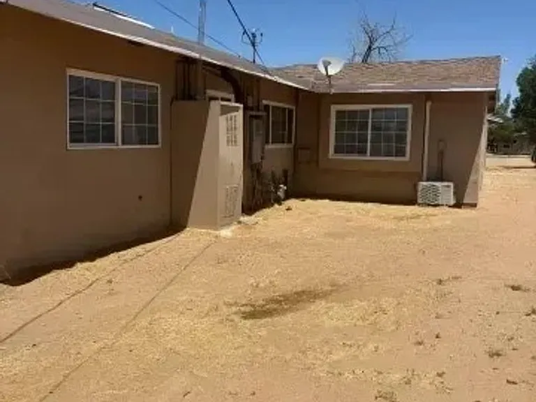 13851 Pawnee Rd — Photo 33