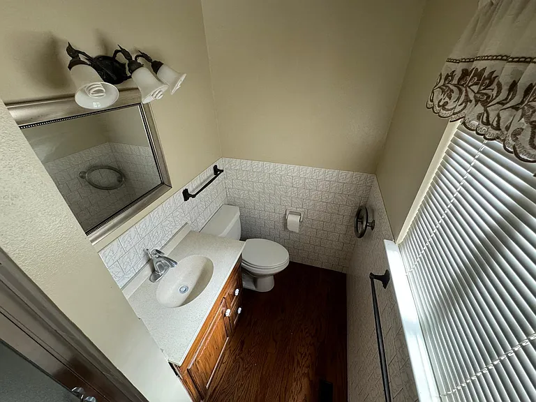1751 Harvard Ave — Photo 11