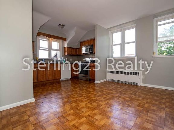 5th image of 3534 Bell Blvd APT 3