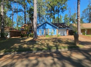 122 Green Harbor Dr, Jackson, MS 39206