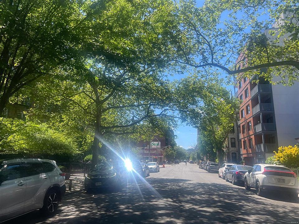 2nd image of 202 Clarkson Ave