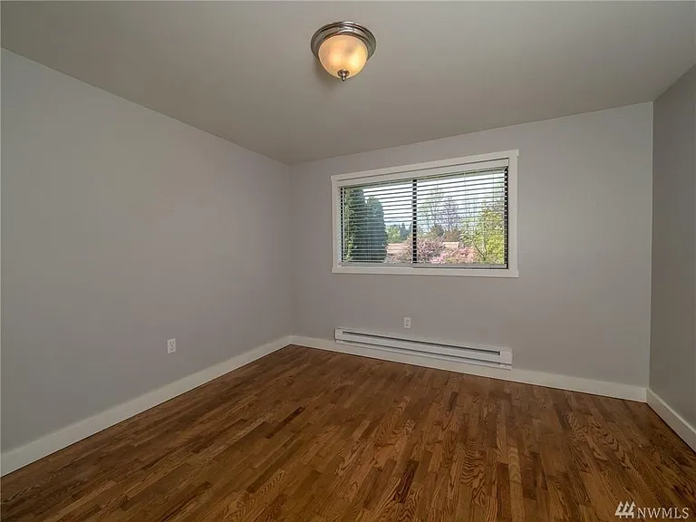 13700 90th Ave NE — Photo 5