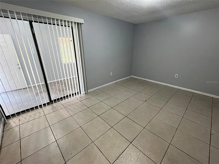 1143 Old South Dr — Photo 14