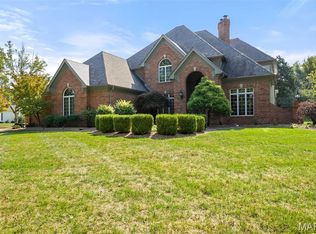 16648 Kehrsgrove Dr, Chesterfield, MO 63005