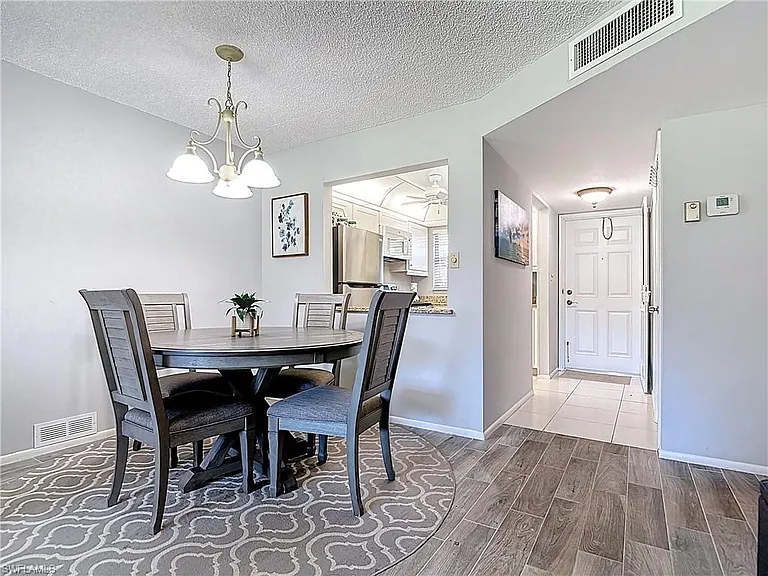 200 Turtle Lake Ct #109 — Photo 13