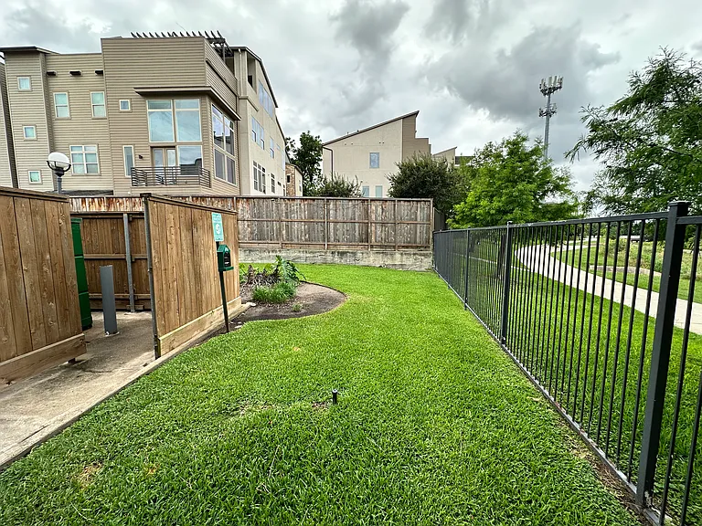 1441 East St #315 — Photo 36