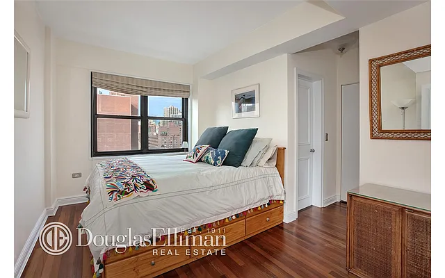 Sold by Douglas Elliman | media 4