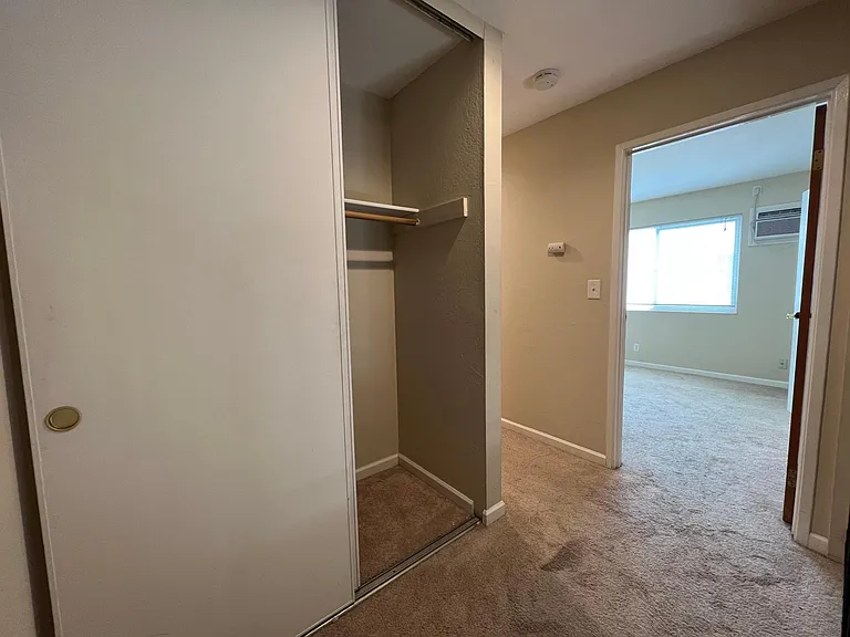1865 Oak Park Blvd #1 — Photo 11