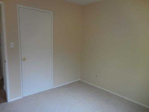 5204 Hampton Ct